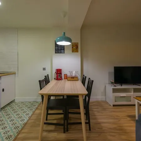 Midhouse Apartament