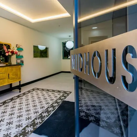 Midhouse Apartament León