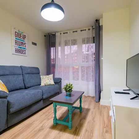 Apartament Midhouse *