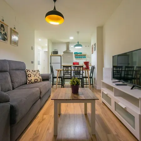 Apartament Midhouse *